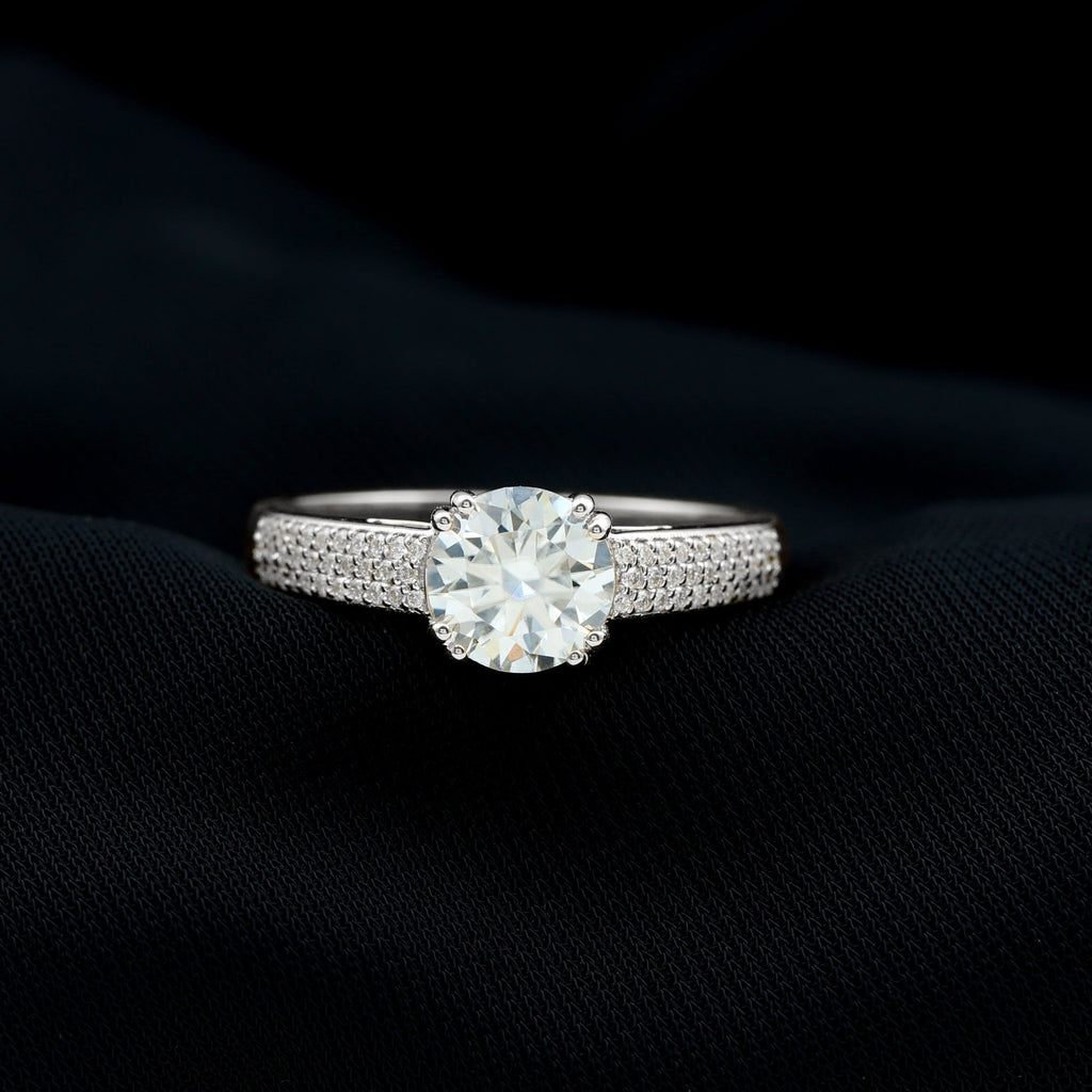 Lab Grown Diamond Engagement Ring With Double Prongs