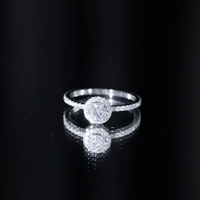 Round Lab Grown Diamond Promise Engagement Ring