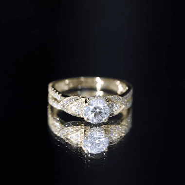 Lab Grown Diamond Round Engagement Ring With Side Stone