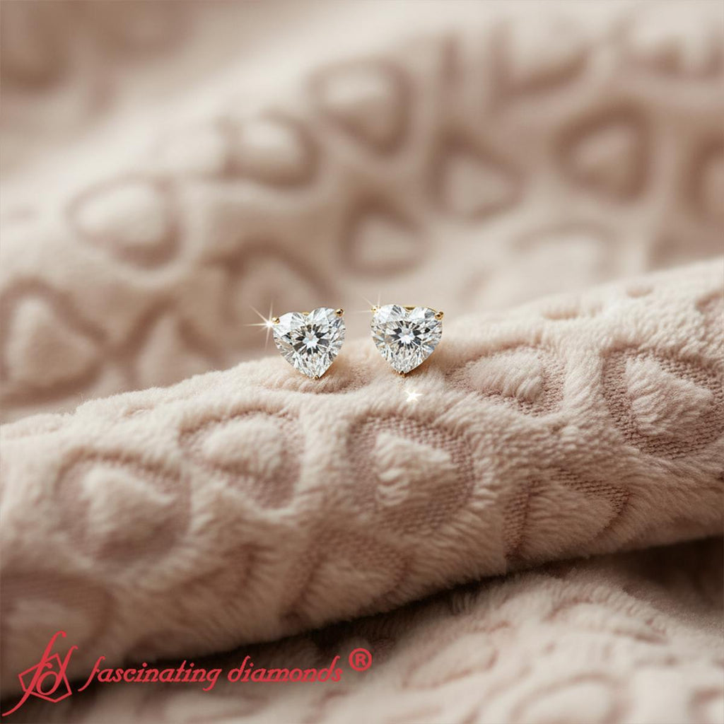 Heart Shaped 3 Prong Basket Stud Earring